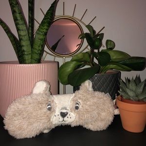 La vie en Rose sleep mask 🧸